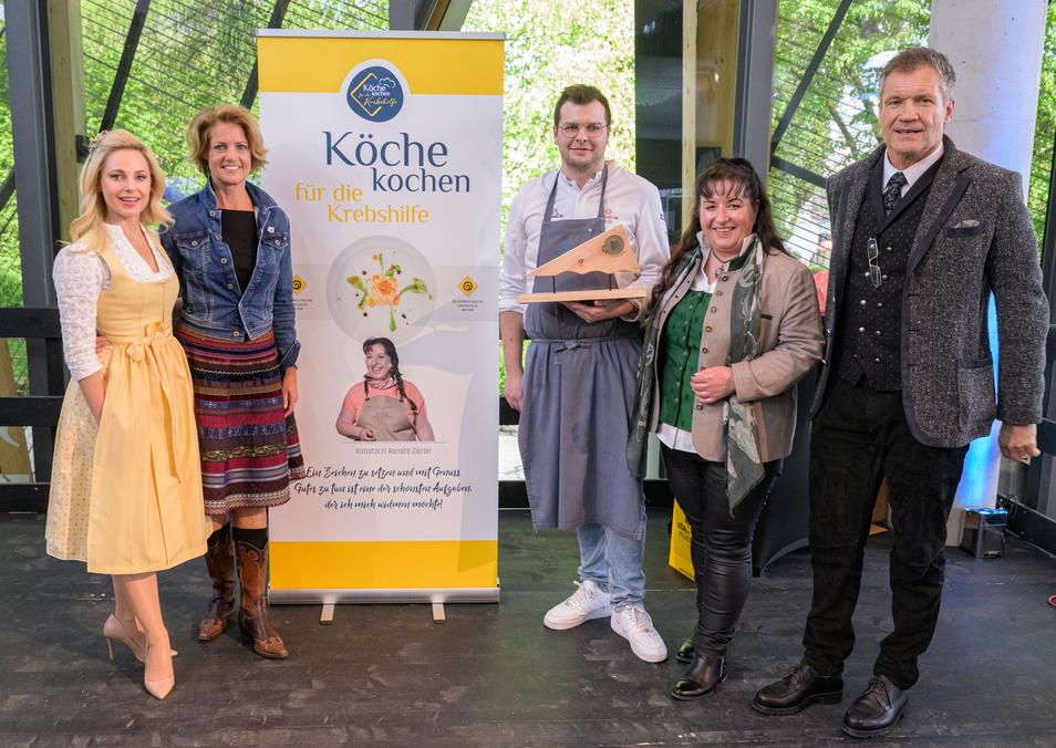 Die Initiator:innen bei der Pr&auml;sentation der Aktion